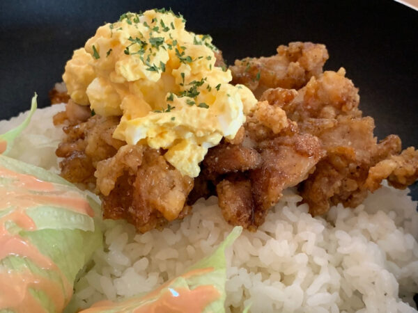 食堂まんぷくのチキン南蛮アップ