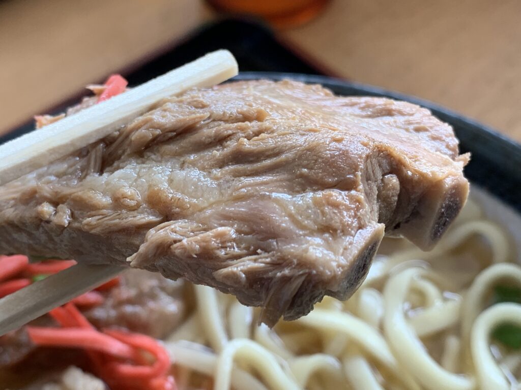 やまびこのやわらかいソーキ