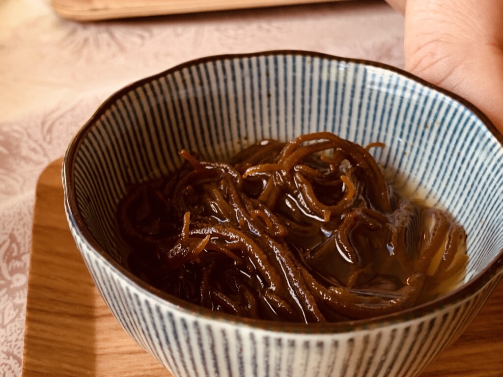 スマイル食堂＆Cafeのシークァーサー香るやさしい味わいのもずく酢