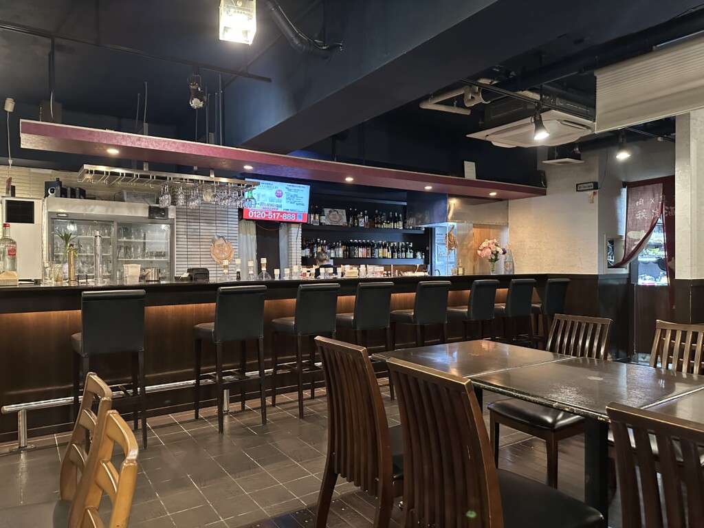 我流酒場まっかず 宮里店 カウンター席