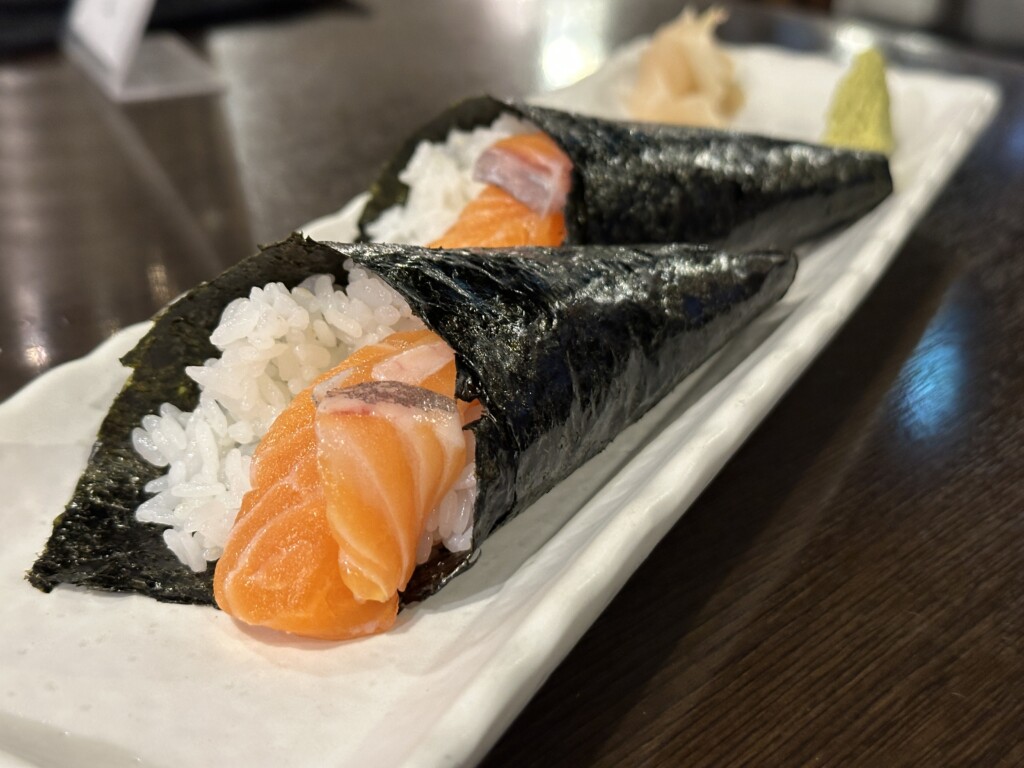サーモン手巻き