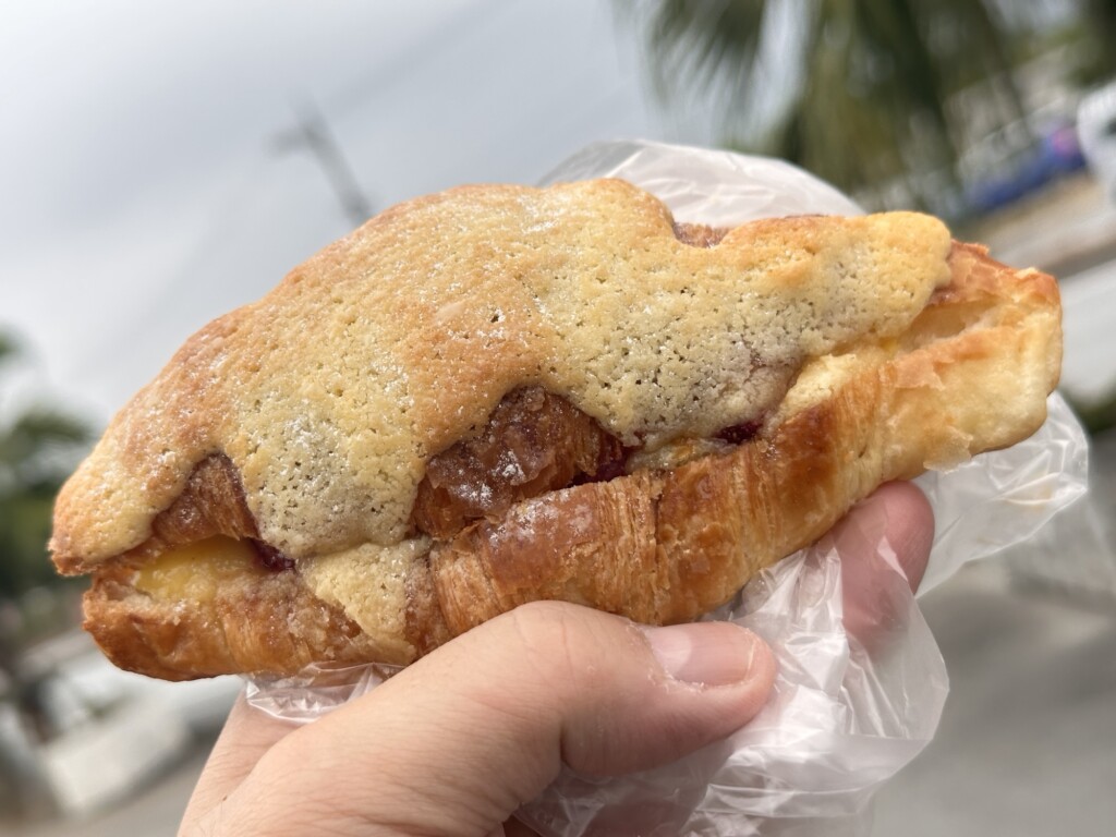 いちごダマンドの断面