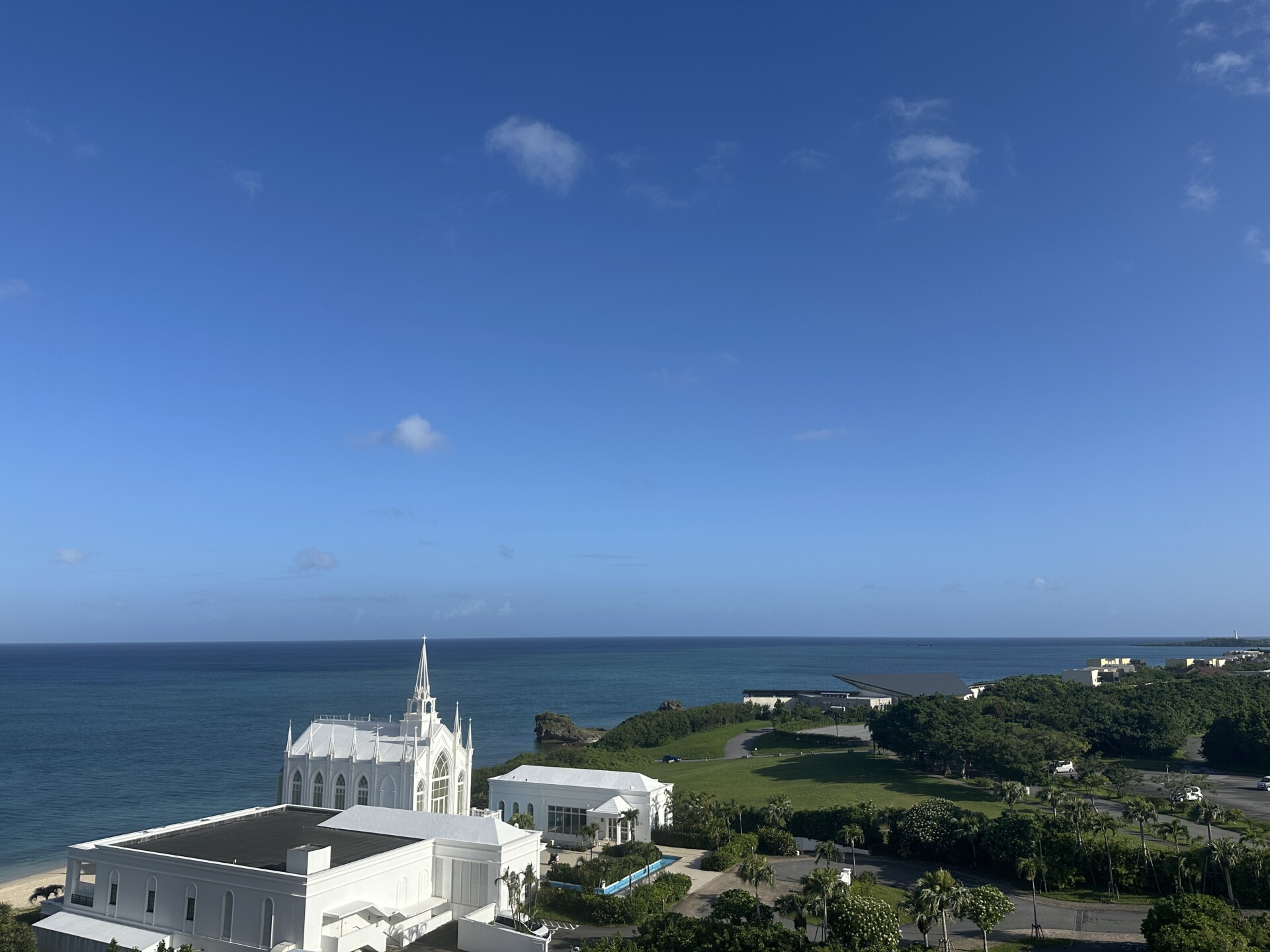 バルコニーから見た美しい朝の景色
